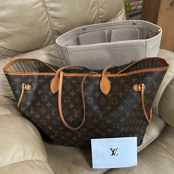 Louis Vuitton Handbags - 🤎🧡authentic XXL Louis Vuitton Neverfull gm  monogram